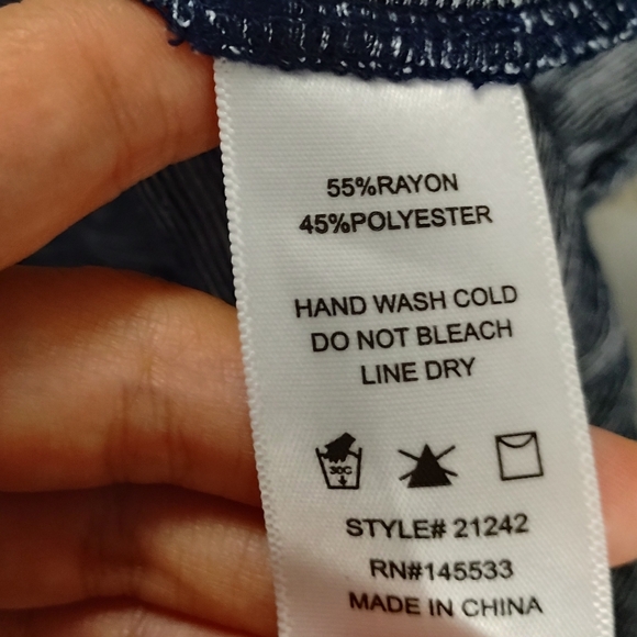 W5 Embroidered Panel Sleeveless Tank Top Sz M - Picture 3 of 4